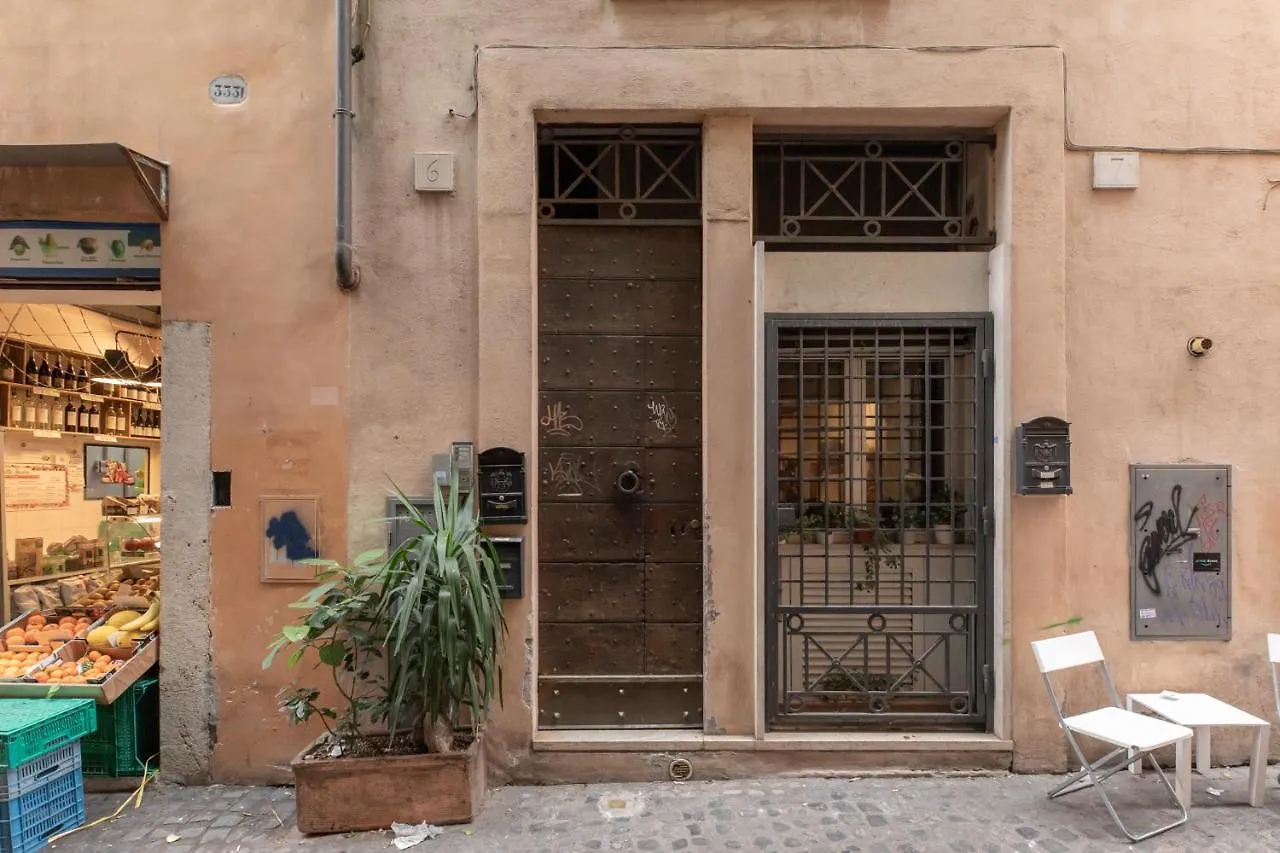 Iflat Charming Apartment Near Piazza Venezia 로마