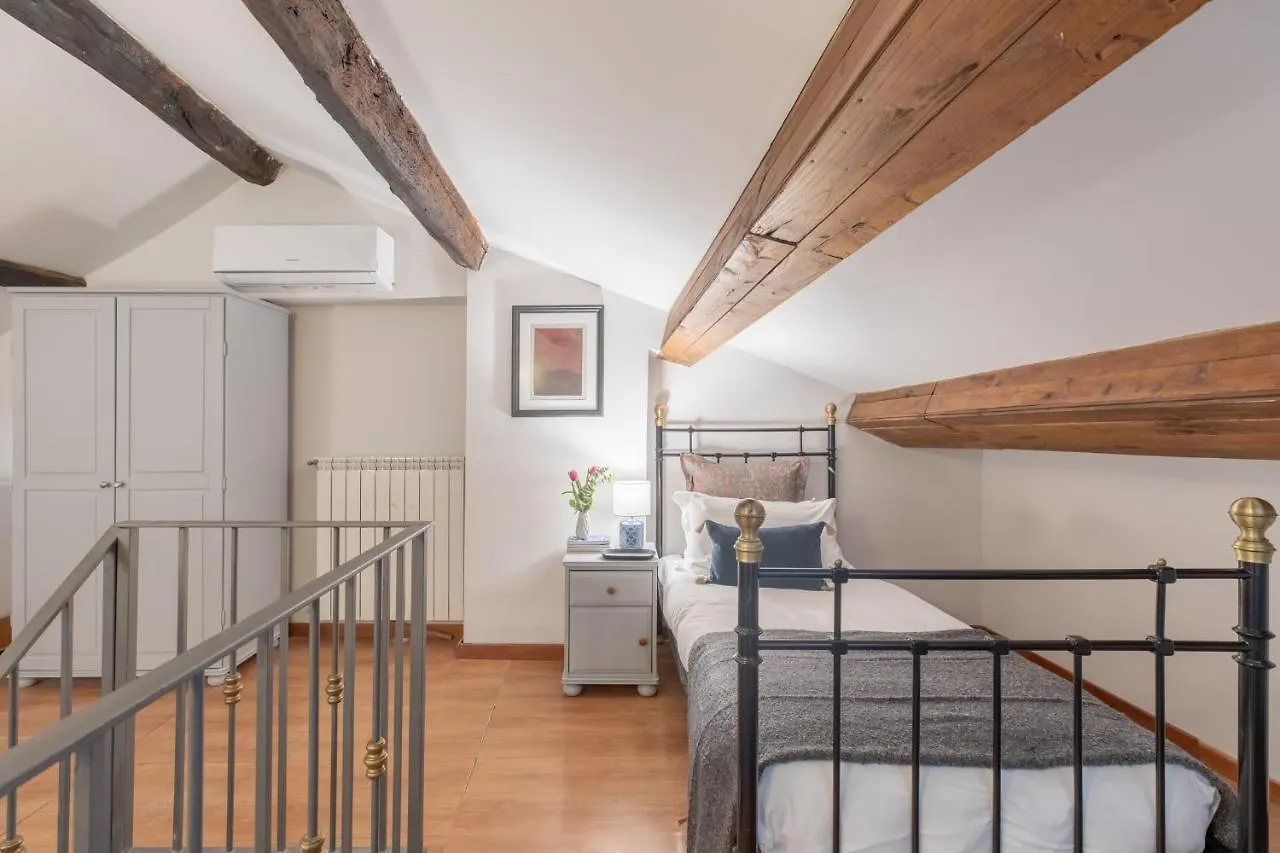 Iflat Charming Apartment Near Piazza Venezia 로마