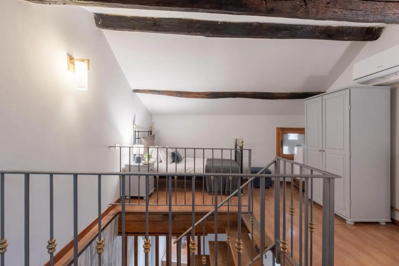 Iflat Charming Apartment Near Piazza Venezia 로마
