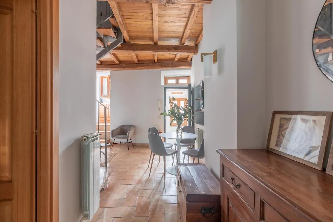Iflat Charming Apartment Near Piazza Venezia 로마