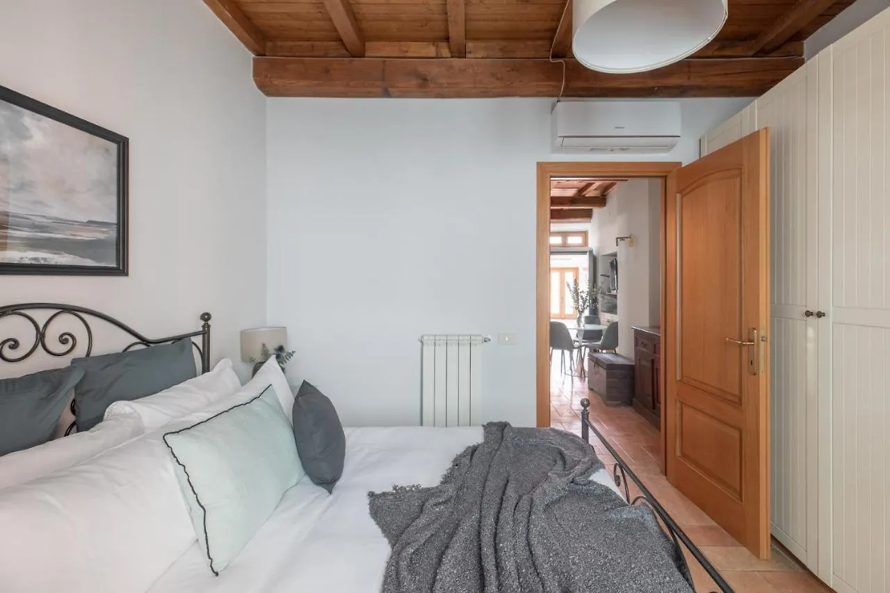 Iflat Charming Apartment Near Piazza Venezia Rome Italy